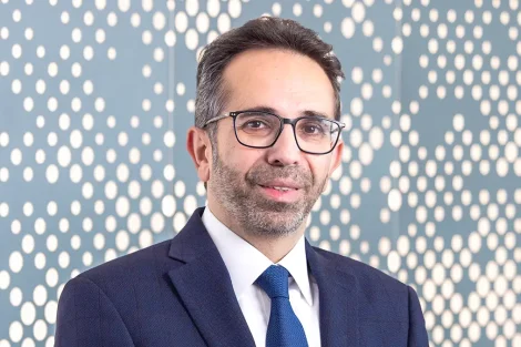 Dean Sina Rabbany Headshot